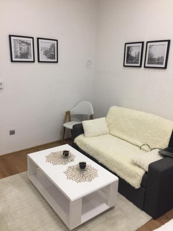 Dino Lägenhet Sarajevo Exteriör bild