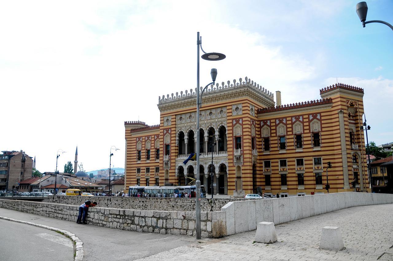 Dino Lägenhet Sarajevo Exteriör bild